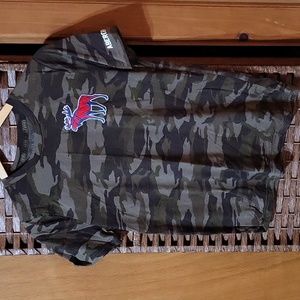 Abercrombie and Fitch kids green camo embroidered moose logo tshirt EUC 15/16